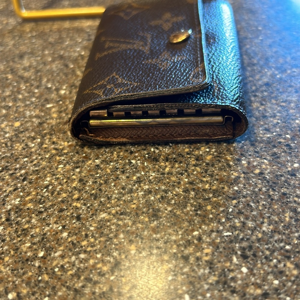 Louis Vuitton Key Case. Euc - image 3